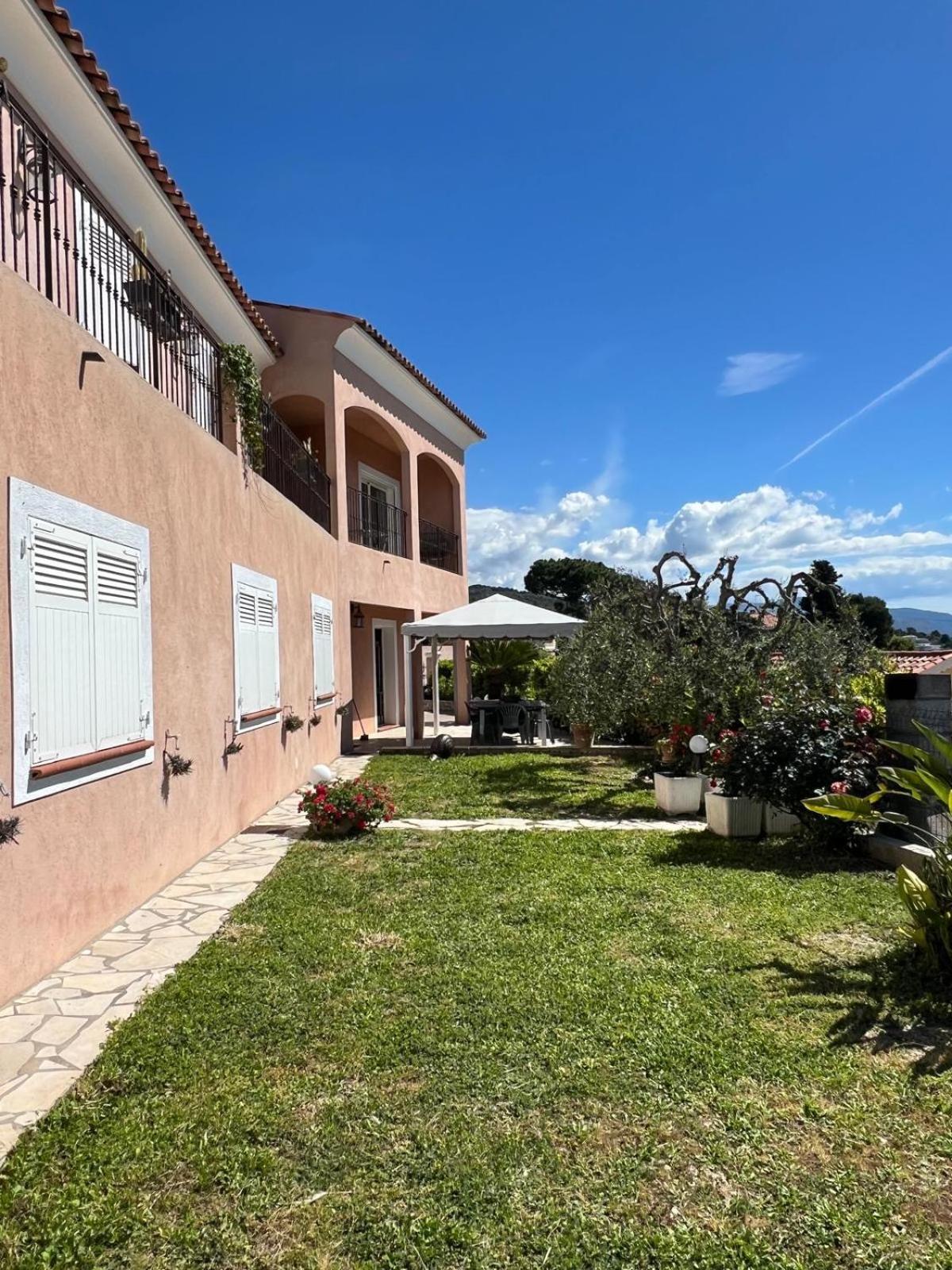 Via Mezza Holiday home